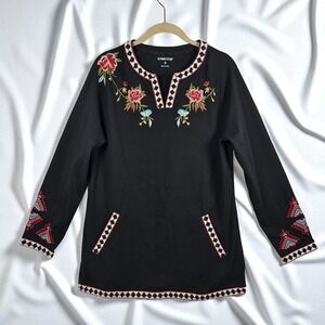The Pyramid Collection Black Embroidered Floral Long Sleeve Tunic Top Small Boho